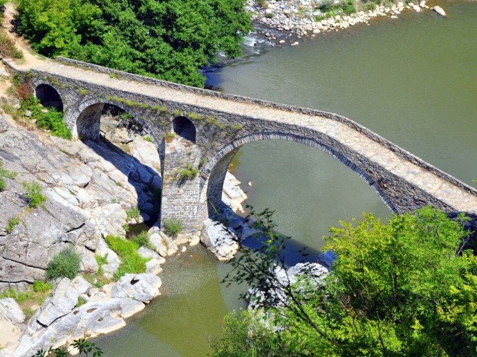 О крупных болгарских мостах